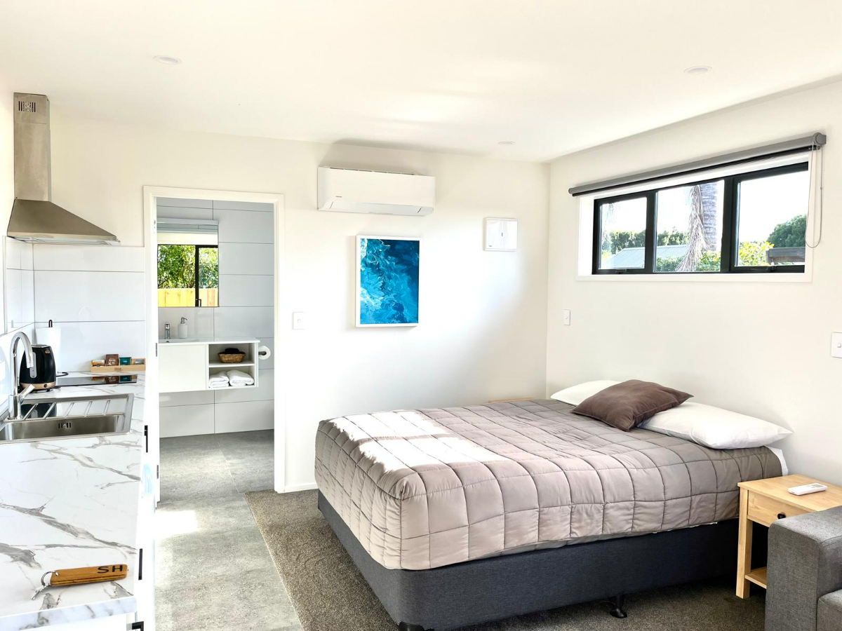 Luxury accommodation Bay of Islands — Kerigold Chalets, 326 Kerikeri Road