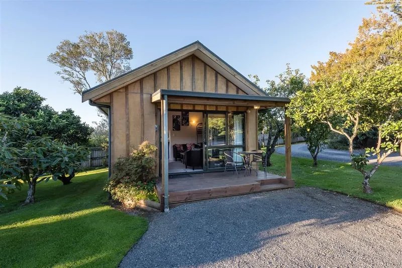 Kerigold Chalets with private parking at every unit, Kerikeri