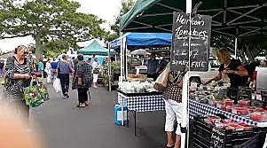 Kerikeri Farmers Market 2025 - Bustling outdoor Sunday market with fresh local produce stalls and Bay of Islands shoppers