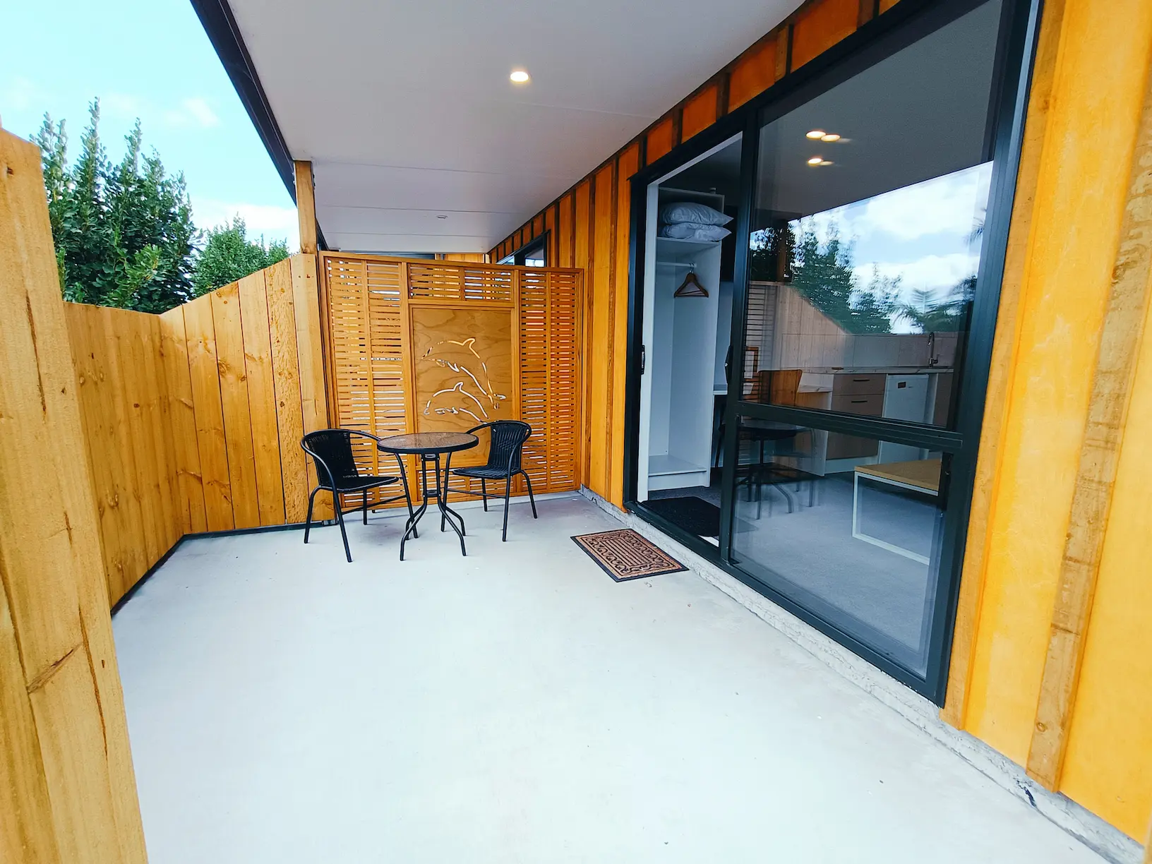 Kerigold Chalets - Motel accommodation in Kerikeri offering spacious private studios with full kitchens and decks in the Bay of Islands Kerigold Chalets - Motel accommodation in Kerikeri offering spacious private studios with full kitchens and decks in the Bay of Islands